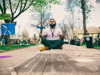 Album: Courtney Bell & Royce Da 5'9" - Microdose Microdose