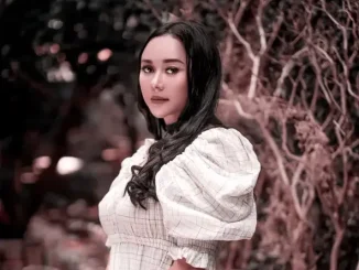 Puncak Asmara Aura Kasih
