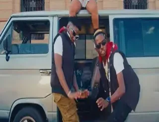 Mapara A Jazz X Miss Pammie Ft. Ennyman, SlayZee & Patmedina – Dlala Ka Yona Mapara A Jazz X Miss Pammie – Dlala Ka Yona Ft. Ennyman, SlayZee & Patmedina