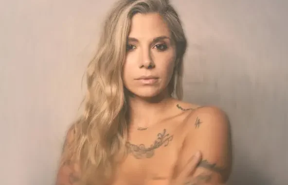 Christina Perri – your words in my head, knives in my heart (it's complicated)