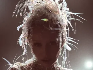 EP: Miley Cyrus – Something Beautiful (Edits) Miley Cyrus Something Beautiful (Edits)